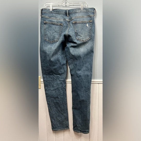 Size 34/32 Old navy jeans, cotton - Picture 2 of 8